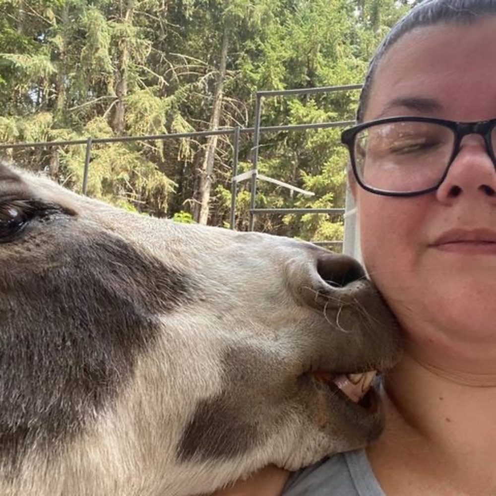 Meet your Posher, Emma